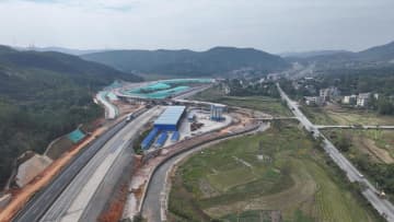 京港澳高速道路拡幅工事、宜章区間で大詰め　中国湖南省
