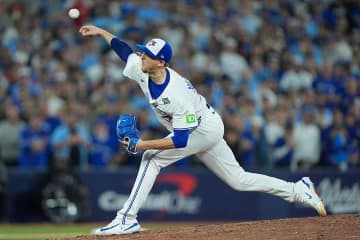 9回同点被弾で涙目「台無しにしてしまった」　Bジェイズ守護神はロッカーで沈痛「自分のせいだ」