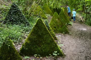 戦争遺跡の道　自然と歴史が出会う「トブラローネトレイル」