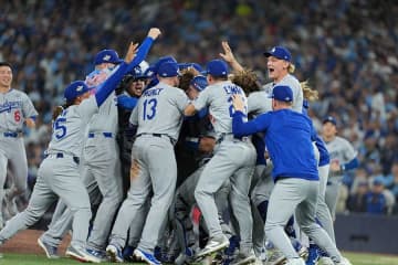 ドジャースに敗れた日本人「かけがえのないシーズンでした」　Bジェイズ支えた加藤豪将が感謝