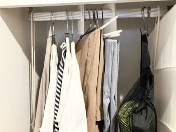 「たたむ」をやめたら部屋もすっきり。片づけが苦手な人はやってみてほしいハンガー収納