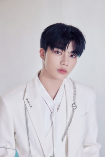 ZEROBASEONE パク・ゴヌク、Vaundyの「怪獣の花唄」をカバー！日本で撮った映像にも注目