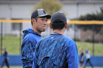 DeNA、相川新体制がスタート　秋季トレーニング始まる　19日まで