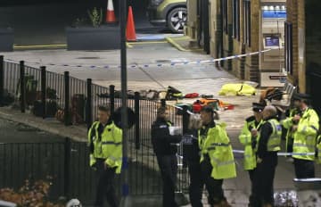 英列車内刺傷で2人重体　南東部、英国籍男2人逮捕