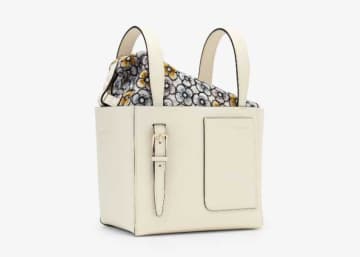 ヴァレクストラ×ミナ ペルホネンのコラボバッグが登場！美しい新作をチェック