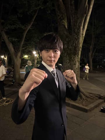 人気シリーズ『絶対ＢＬになる世界ＶＳ絶対ＢＬになりたくない男 ファイナル』犬飼貴丈自ら作詞作曲を手掛け、キャストが演奏するオープニング曲「月まで」の映像を初公開！