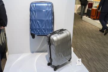エース、軽さと丈夫さを両立したスーツケース「トライエアー」
