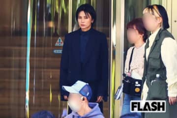 【無表情態度が物議】柴咲コウ　川口春奈と歩いたレッドカーペットで冷ややかな空気…“不仲説”まで浮上した役柄の関係性とは