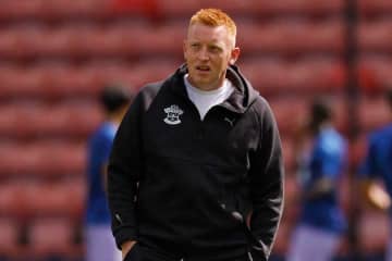 日本人在籍の英クラブが青年監督を解任　今季から就任も…リーグ13試合で21位と低迷