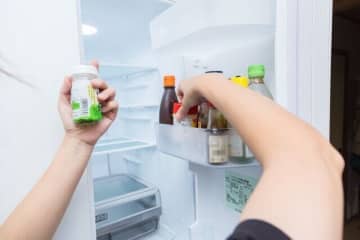 捨てるに捨てられない…。冷蔵庫に眠る調味料たち