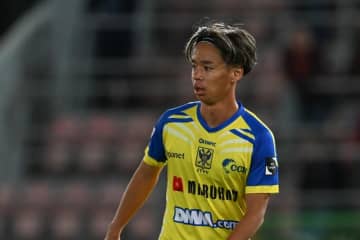 伊藤涼太郎が今季4点目！　シント・トロイデンが日本人9選手出場の一戦を制す