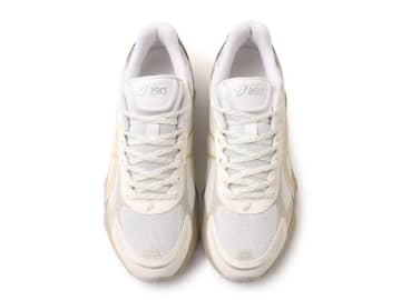 「ちょい癖が好き♡」な人へ【ASICS】絶妙なホワイトカラーの「スニーカー」