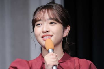 「30歳には見えません」　東大医学部卒・フジ藤本万梨乃アナ、最新ショットの誕生日報告に反響「ダーリンが羨ましい」