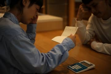 「老後が不安で仕方ありません」世帯年収1500万円なのに“借金生活”へ転落…50代共働き夫婦が抱える苦悩