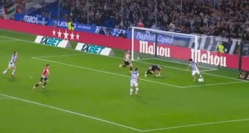 「呪われてるんか」久保建英“幻のアシスト”にファン落胆「確かに怪しかったもんな」こぼれ球回収→超冷静ラストパスでネット揺らすも取り消しに