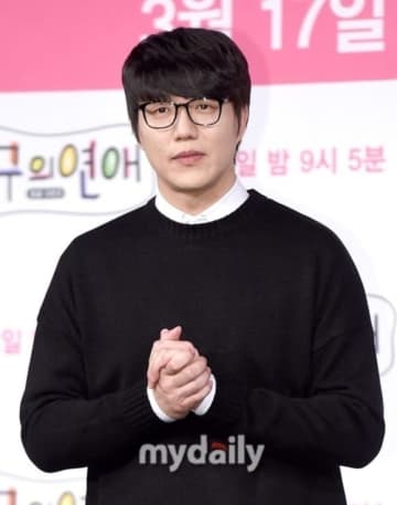 ソン・シギョン、10年来のマネージャーの裏切りで金銭被害「事案の深刻性を認知」