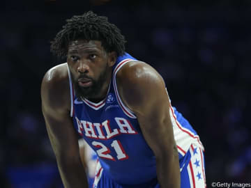 “下品な”ジェスチャーを見せたシクサーズのジョエル・エンビードへ約770万円の罰金処分