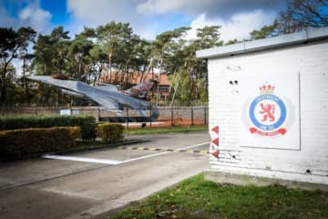 ベルギー空軍基地上空にドローンが飛来、F16戦闘機など「偵察」目的だったと国防相