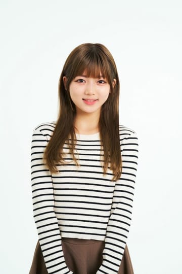 朝倉未来が発掘の13歳・大森ひかる、ニコラ専属モデルに　「大人っぽ過ぎ」と注目