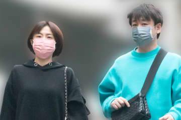 「何かあったんかね」小林麻耶　3年半ぶりに芸名を戻すと発表…ネットが違和感を覚えた“夫の反応”