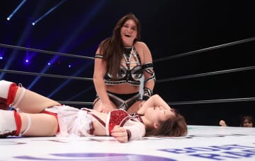 【スターダム】鹿島沙希　大怪獣・ボジラに圧殺されバックステージにも現れず…