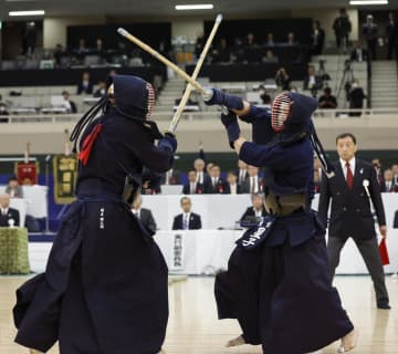 星子が2度目の剣道日本一　女子は高橋3度目の優勝