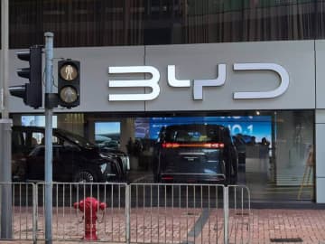 「BYD SEALION 6」が日本初公開