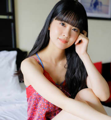 ラブライブなど出演声優・大西亜玖璃、3年ぶり写真集発売！ベトナムで貴重なショットも披露