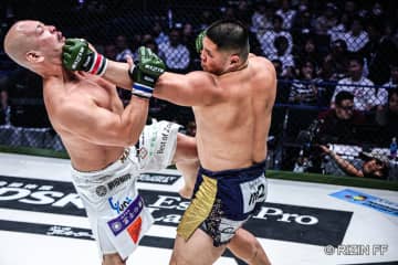 BreakingDownで活躍の元プロレスラーを拳の嵐でKO！日本人ヘビー級を背負う貴賢神が復活ののろし