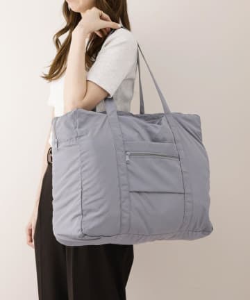 バッグにサッと忍ばせたい！【3COINS】大容量が嬉しい♡「折りたたみバッグ」