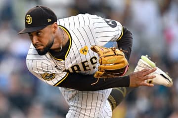 元阪神スアレス、2年25億円契約を破棄　パドレス退団でFAに…今季セーブ王、米報道