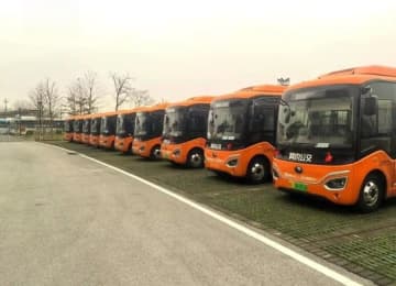 中国のネット予約バス、一押しで予約、必要に応じて出発