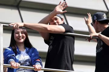 大谷の背後で「真美子さん今年もやってるね」　夫の晴れ舞台で…ネット和む「朝からほっこり」