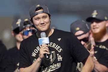 「スタジアムは大歓声だ」大谷翔平の“３連覇宣言”に米記者＆地元ファン熱狂！「史上最高の言葉」「彼は絶対に実現させるよ！」