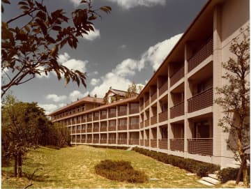 41年の歴史を経て進化！奈良ホテル「新館」が「西館」へ名称変更＆2026年秋リニューアルオープン決定！鉄板焼やモダンな客室を公開！