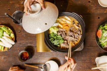今話題の熊肉や「陰茎」「睾丸」を使った鍋も！高田馬場のジビエ居酒屋「米とサーカス」にて13種類の『獣鍋』が2026年3月まで販売中！