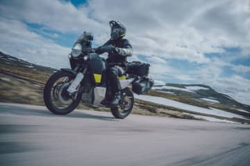 今がチャンス！　Husqvarna Motorcycles「キャッシュバックフェア」開催
