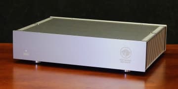 akitsuko、4ポート＋SFP搭載のオーディオ用ネットワークハブ「SW0410」