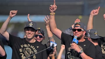 ロハスが一緒に選曲の“バイラロロウキ”で祝福　佐々木朗希の24歳バースデー　今オフFAの“兄貴”が盛り上げる