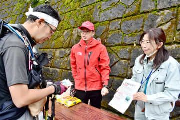 クマ目撃…埼玉で注意呼びかけ　宿泊施設、怖くてキャンセルも　地元民が感じた異変「最近は人の後をつけてくるクマが目立つ」