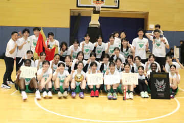 東京医療保健大がリーグ戦制覇で今季3冠、最終戦では白鷗大との接戦を制す