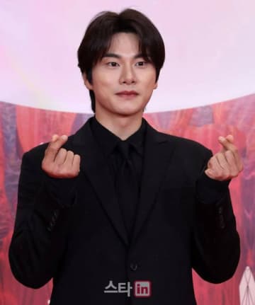 【公式】俳優イ・イギョン、レギュラー出演中のバラエティーを自ら降板へ…「スケジュールの関係」