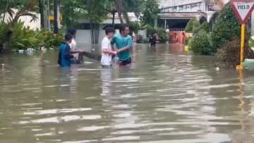台風25号がフィリピン上陸…セブ島などで道路冠水し7万人以上避難　今後はベトナム方面へ移動
