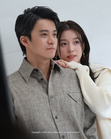 ハン・ヒョジュ&小栗旬のPR舞台裏写真公開!! 「作品世界そのままに」