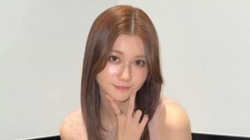 生見愛瑠 萌え袖ニット×メガネの大人な秋コーデを披露！コートの着こなしに「エレガントでカッコ可愛い」「大人っぽい」と反響