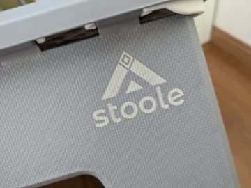 1台4役で大賞受賞！非常時にも強い“たためてスタイリッシュな万能イス”が凄かった（正直レビュー）