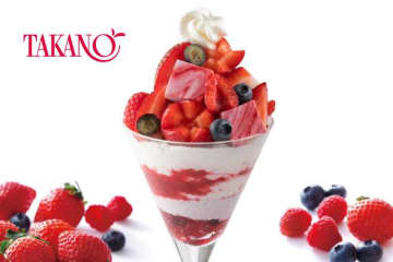 タカノフルーツパーラーの「3種ベリーのパフェ」が登場♡甘酸っぱい冬限定スイーツ