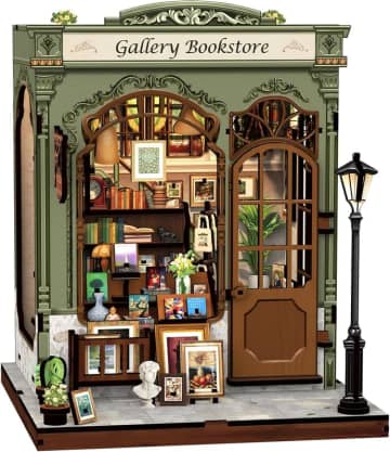 【Amazonセール】ミニチュアドールハウスが作れる木製ブックヌックキットがお買い得「ギャラリー書店」「スウィート・マリー」などがラインナップ