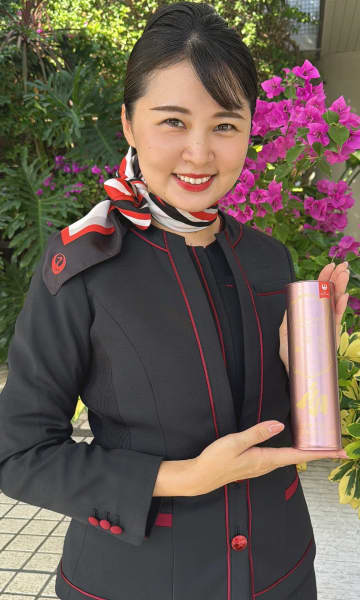 【JALふるさとアンバサダー/応援隊に聞く地域愛】JAL客室乗務員が開発、世界農業遺産の地が育んだ「八重桜緑茶」誕生