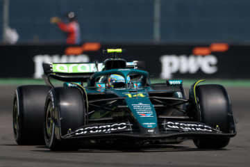 F1の全10チームが財務規則の遵守証明を受け取る。現在は“違反内容を特定する方法がない”ことが問題に